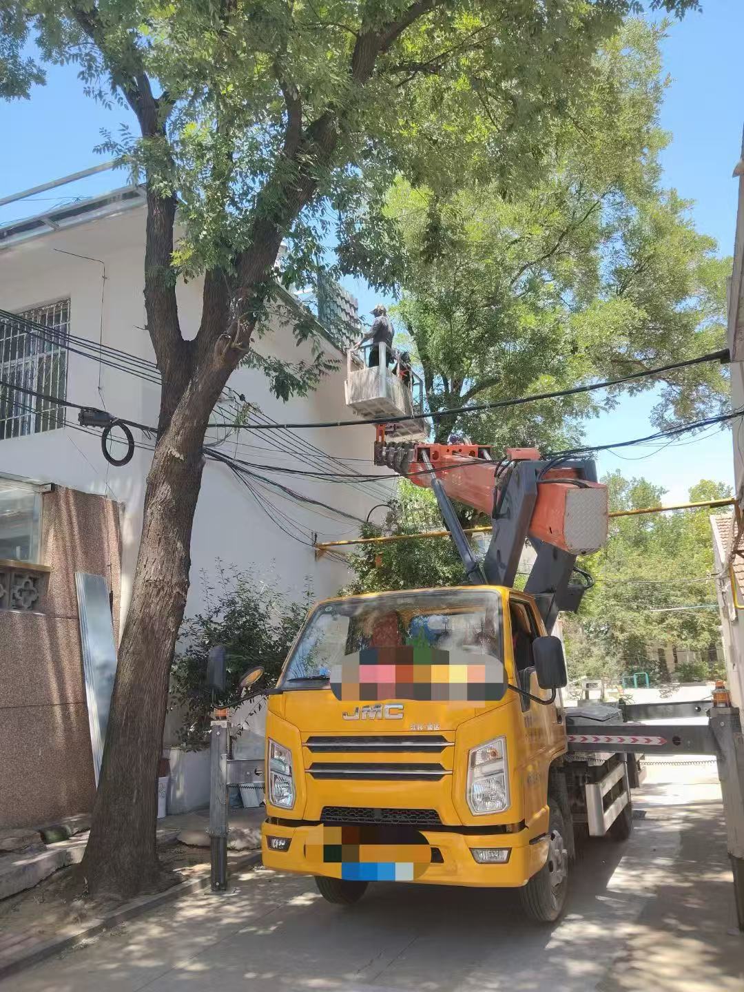莆田市高空作业车能吊装重物吗？最大承载多少公斤？
